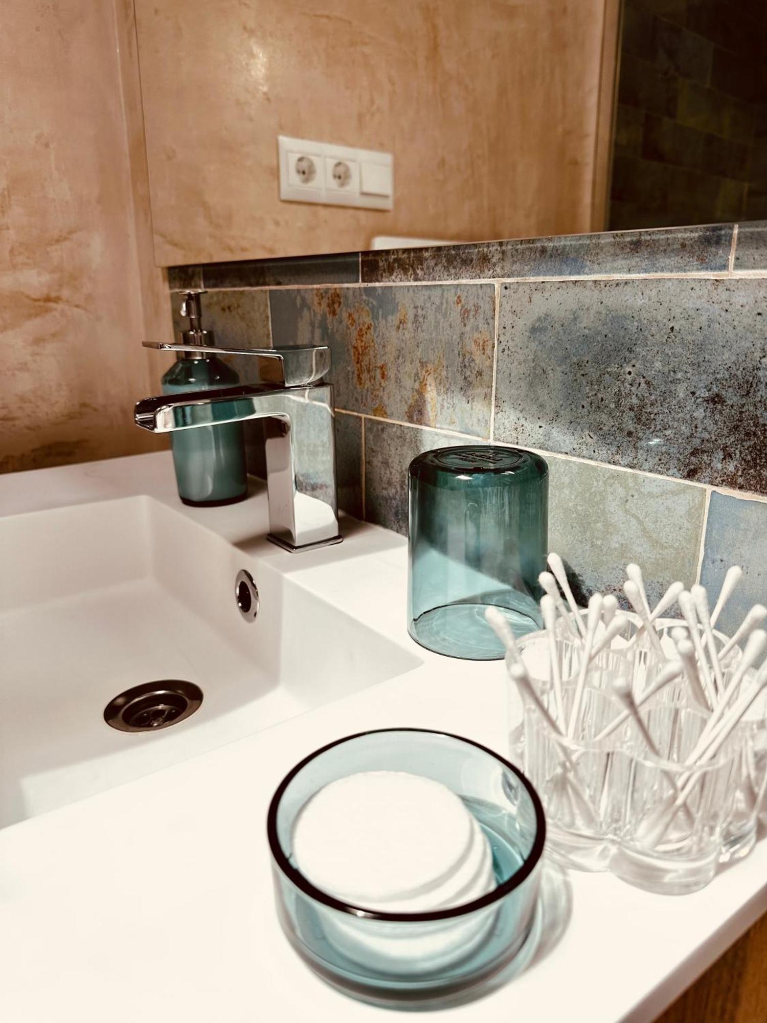 Cherry Jacuzzi Apartment Ronda Zewnętrze zdjęcie
